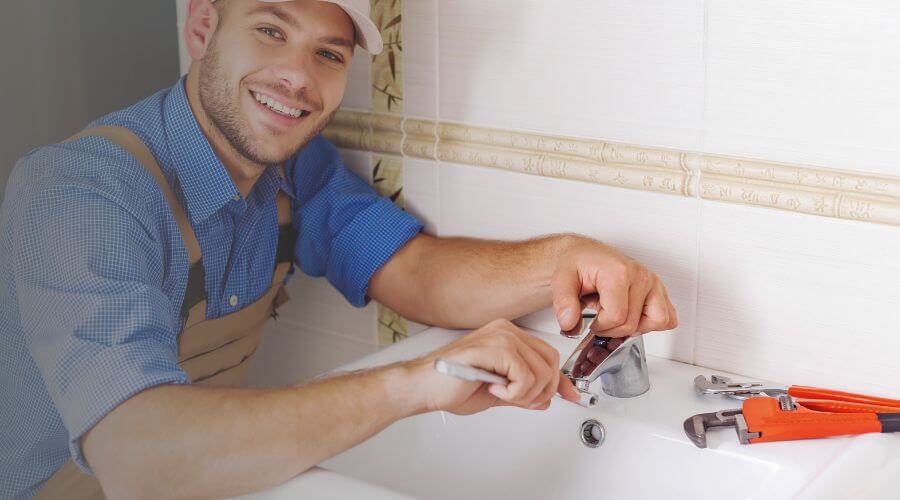 Expert burst pipe repair services in River, KY